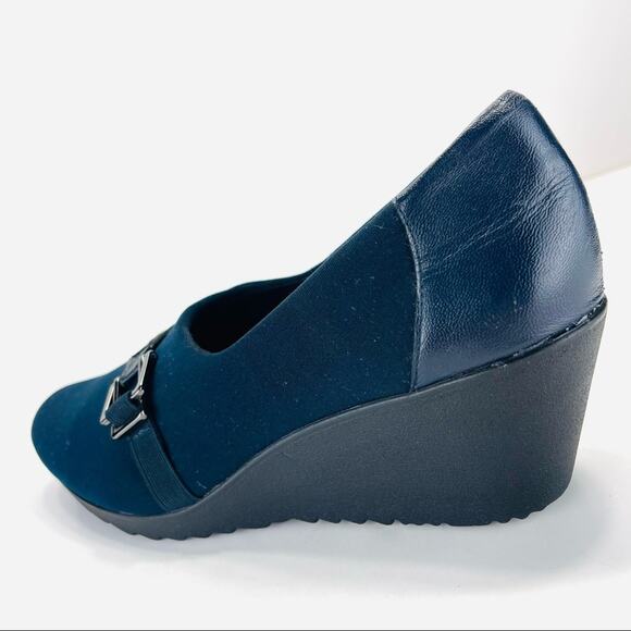 Munro Mindy Wedge Pump Size 10.5 Navy Blue Fabric & Leather Comfort Low Platform - Picture 12 of 14